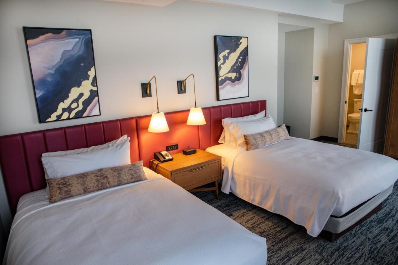Blu-Tique, Akron, A Tribute Portfolio Hotel Экстерьер фото