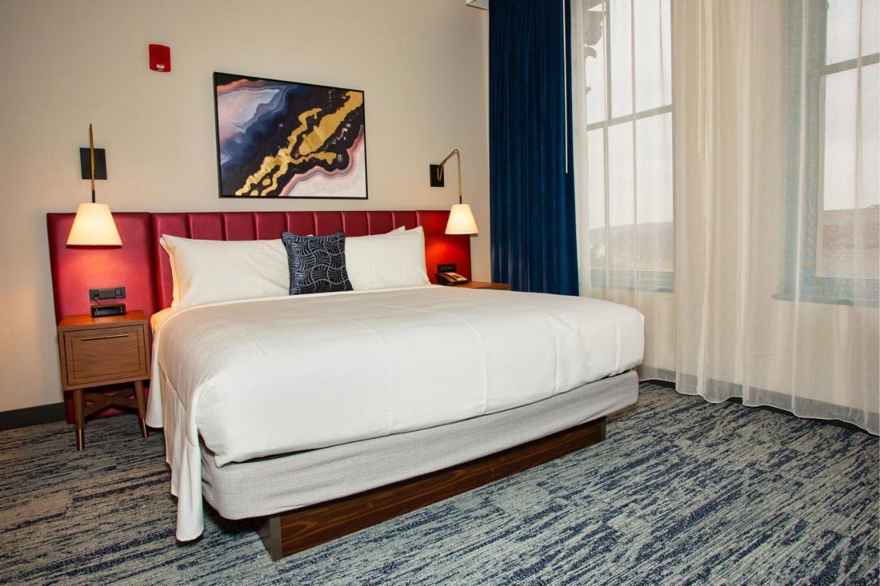 Blu-Tique, Akron, A Tribute Portfolio Hotel Экстерьер фото
