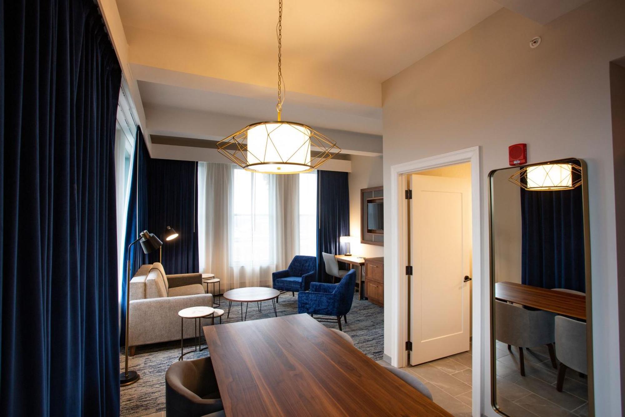 Blu-Tique, Akron, A Tribute Portfolio Hotel Экстерьер фото
